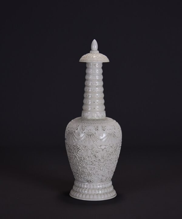 old collection of Qing Dynasty Qianlong white glaze carved - Image 4