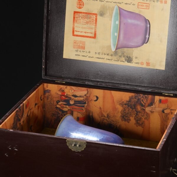 Old Collection Northern Song Dynasty Jun Kiln Grape Purple Palace Royal Upturned Bell-shaped Flower Pot "Chonghua Palace" - Image 3