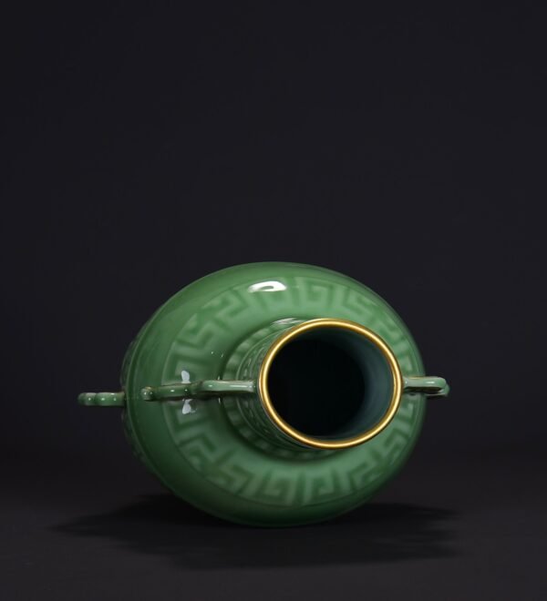 old collection of Qing Dynasty Qianlong bean green glaze dragon pattern gold-painted vase - Image 5