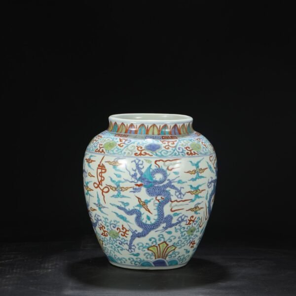 A large jar with blue and white multicolored seawater dragon pattern from the Jiajing period of the Ming Dynasty. - Image 2