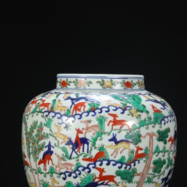 Old collection of Ming Dynasty Wanli blue and white multicolored deer pattern large jar - Image 6