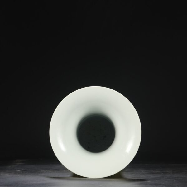 Old collection of Qing Dynasty Yongzheng delicate yellow glaze imperial court large flower solitary - Image 3