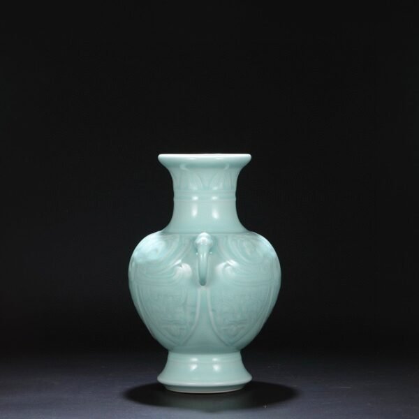 Old collection of Qing Qianlong Tianqing glaze Taotie elephant ear large vase - Image 7