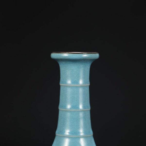 A collection of a Northern Song Dynasty Ru kiln sky blue glaze ice pattern silver mouth string pattern vase "Qianlong imperial title" - Image 2