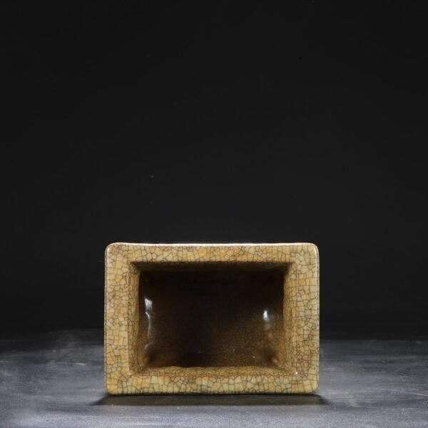 Beige glaze imperial sacrificial ritual vessel from the Northern Song Dynasty, a square tripod-shaped furnace with the inscription by Emperor Qianlong. - Image 4