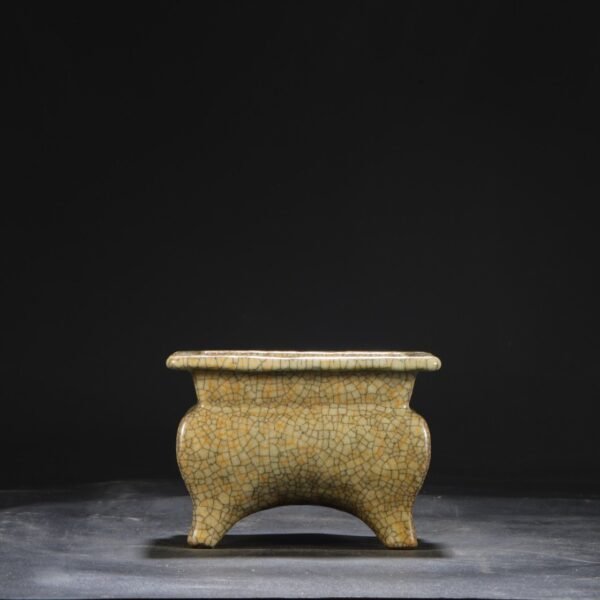 Beige glaze imperial sacrificial ritual vessel from the Northern Song Dynasty, a square tripod-shaped furnace with the inscription by Emperor Qianlong. - Image 6
