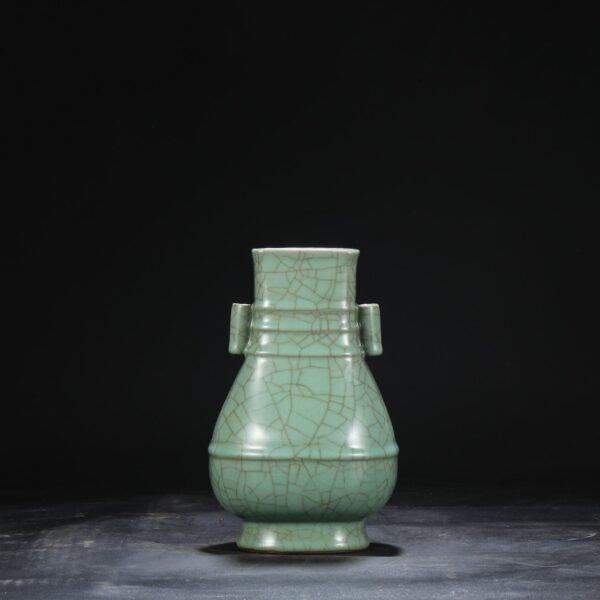 Old collection of Southern Song Dynasty official kiln green glaze imperial palace Guan Er bottle - Image 8