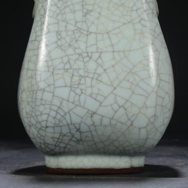 Old collection of Southern Song Dynasty official kiln green glaze animal ear square bottle "Yujinyuan" - Image 3