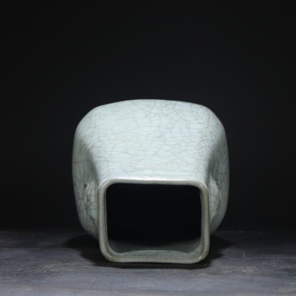 Old collection of Southern Song Dynasty official kiln green glaze animal ear square bottle "Yujinyuan" - Image 8