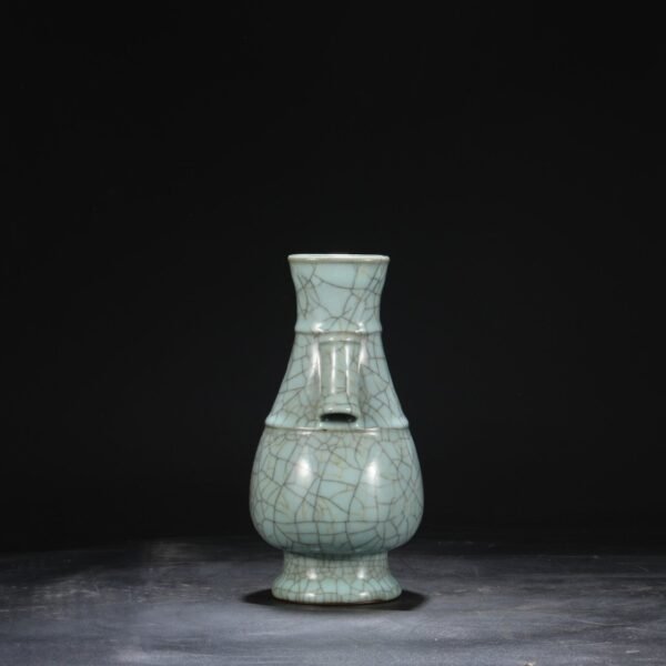 Old collection of Southern Song Dynasty official kiln green glaze imperial palace Guan Er bottle "Yujinyuan" - Image 9