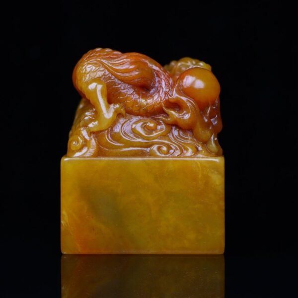 Zhenpin old collection fine collection seal carving Shoushan stone Tianhuang frozen dragon travels - Image 4