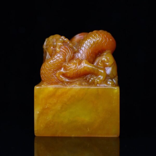Zhenpin old collection fine collection seal carving Shoushan stone Tianhuang frozen dragon travels - Image 7