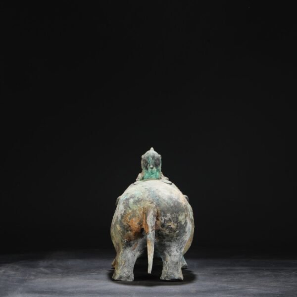 The size of the bronze beast statue of the Han Dynasty in the old collection - Image 6