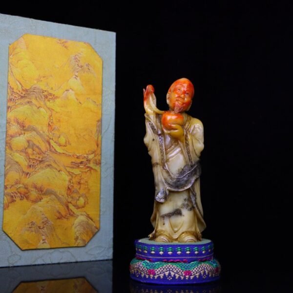 Zhenpin old collection fine collection seal carving Shoushan stone mountain frozen carved Arhat