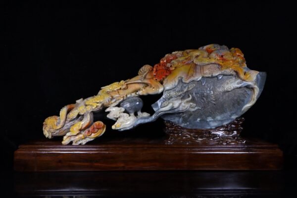 Zhenpin old collection fine collection seal carving Shoushan stone mountain frozen ox horn frozen