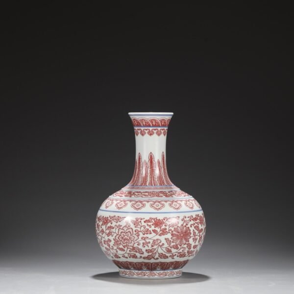 Old collection of Qing Dynasty Qianlong underglaze red banana and lotus pattern large appreciation vase - Image 9