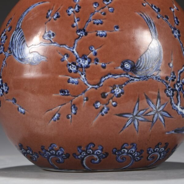 Old Collection Ming Dynasty Xuande Purple Gold Glaze Blue and White Happy Eyebrows Baoyue Vase - Image 6
