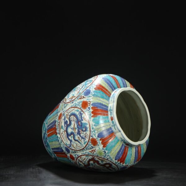 Old collection of Ming Dynasty Jiajing blue and white five-color window dragon pattern melon ridge large jar - Image 7