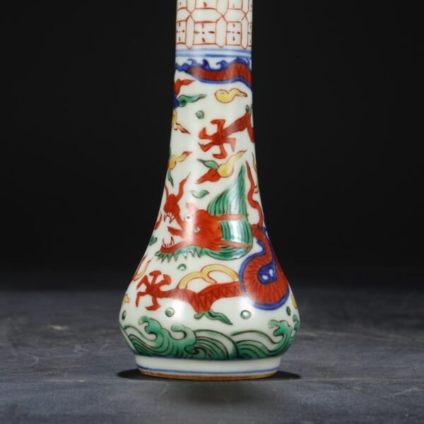 Old Collection Ming Dynasty Jiajing Blue and White Five-color Dragon Pattern Pen Holder - Image 5