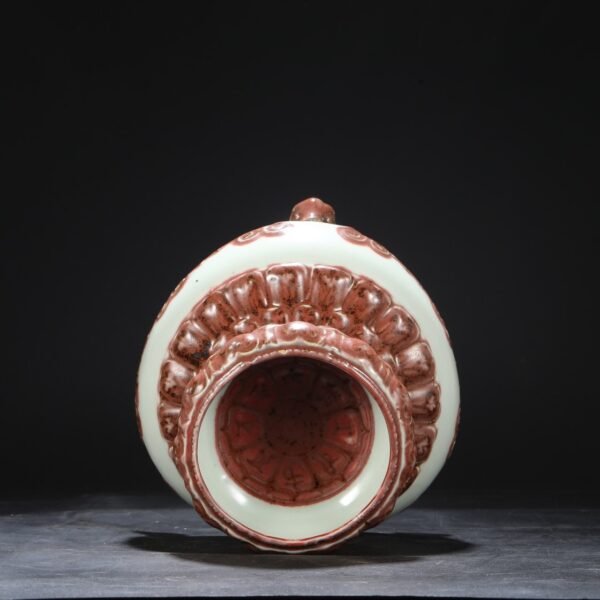 Old Collection Ming Xuande underglaze red Ruyi lotus petal pattern three-legged large wash basin - Image 4