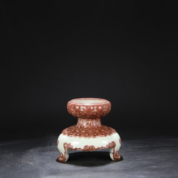 Old Collection Ming Xuande underglaze red Ruyi lotus petal pattern three-legged large wash basin - Image 7