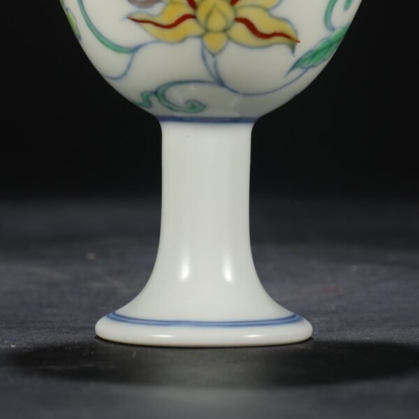 Old Collection Ming Chenghua Doucai Lotus Pattern Stem Cup - Image 7