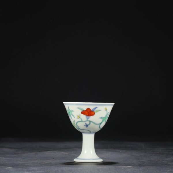 Old collection of Ming Dynasty Chenghua Doucai twined flower high-foot cup - Image 2