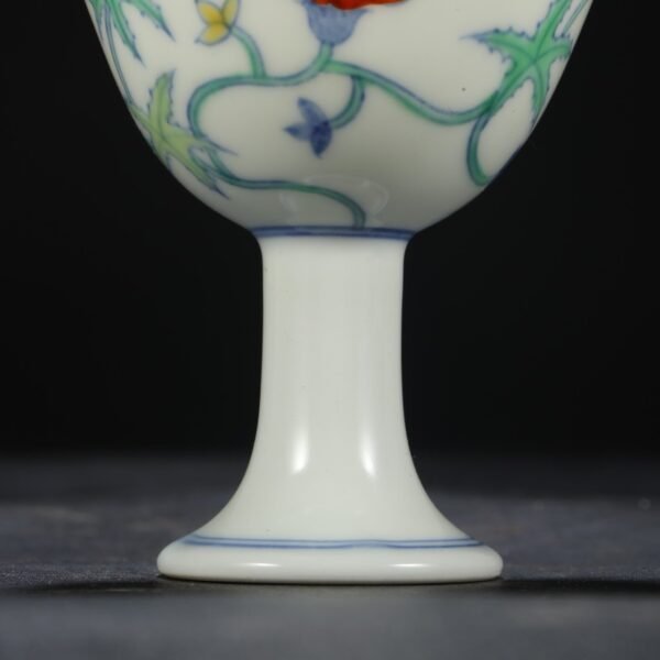Old collection of Ming Dynasty Chenghua Doucai twined flower high-foot cup - Image 4