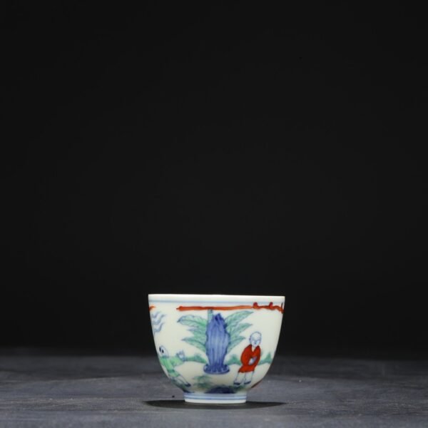 Old collection of Ming Dynasty Chenghua Doucai boy cup - Image 4
