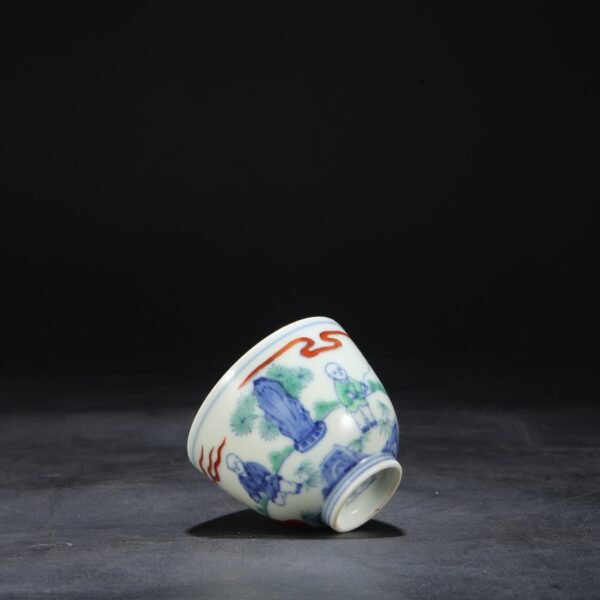 Old collection of Ming Dynasty Chenghua Doucai boy cup - Image 5