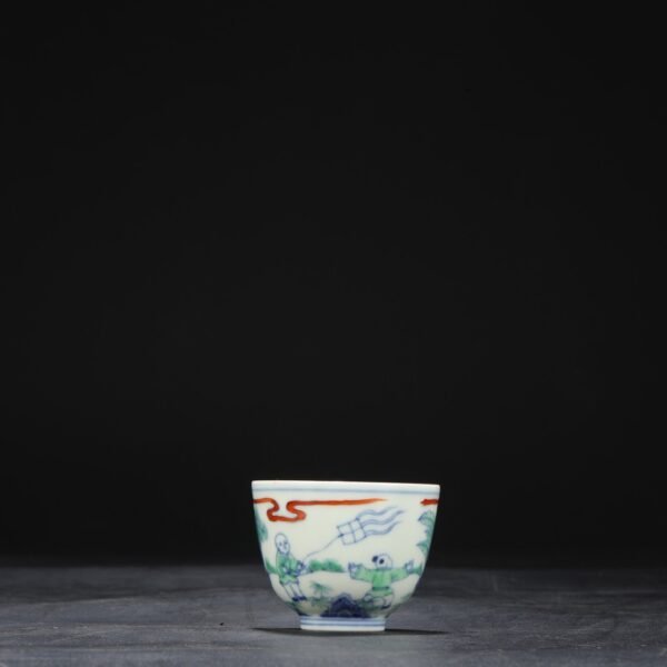 Old collection of Ming Dynasty Chenghua Doucai boy cup - Image 7