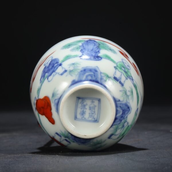 Old collection of Ming Dynasty Chenghua Doucai boy cup - Image 9