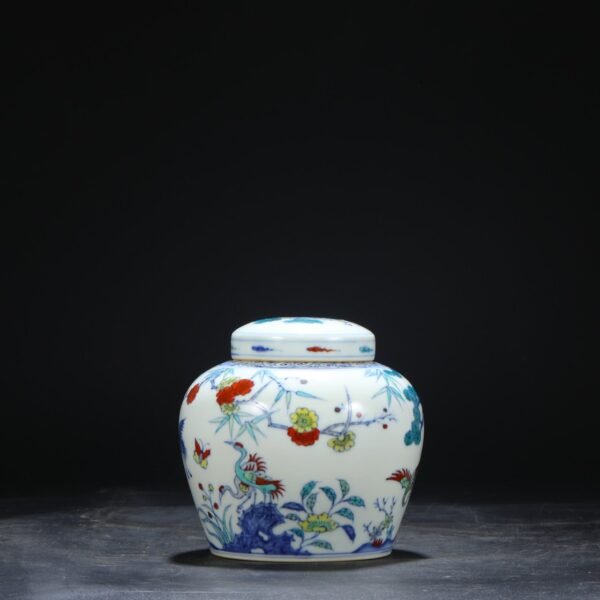 Old collection of Ming Dynasty Chenghua Doucai Pine Crane Longevity Tianzi Covered Jar - Image 4