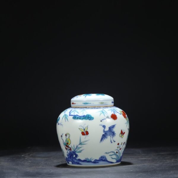 Old collection of Ming Dynasty Chenghua Doucai Pine Crane Longevity Tianzi Covered Jar - Image 8