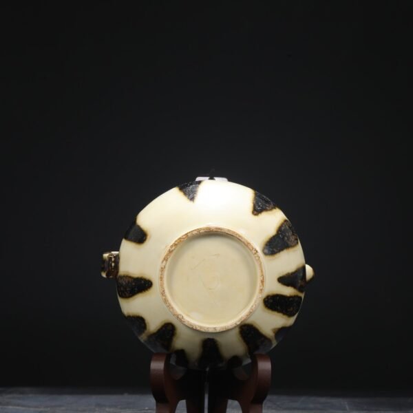 A set of old collection of Northern Song Dynasty Ding kiln rust-spotted wine warmer with a handle. - Image 6