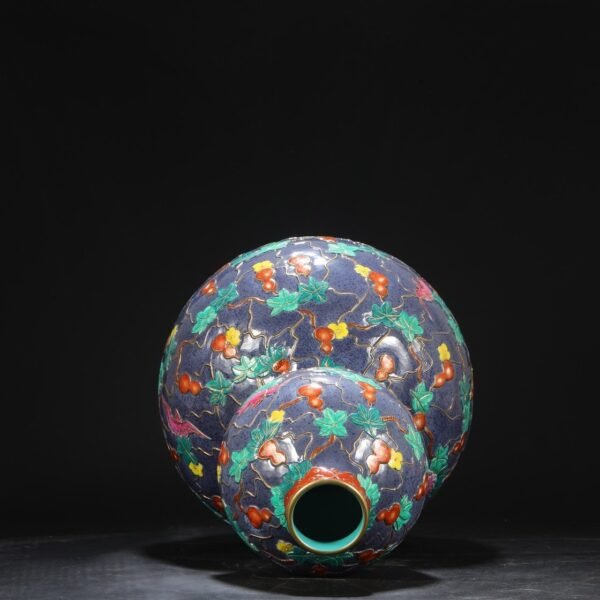 Old collection of Qing Dynasty Qianlong Famille Rose Stacked Sculpture Gourd Large Gourd Vase - Image 5