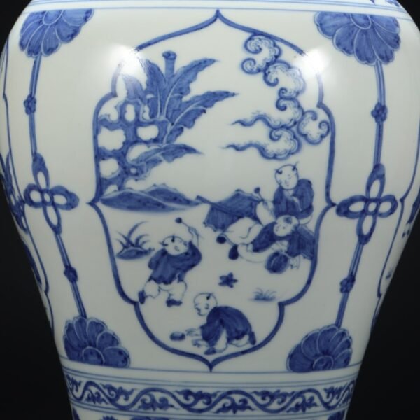 Old collection of Ming Chenghua blue and white window boy playing with a large plum vase with lid - Image 6