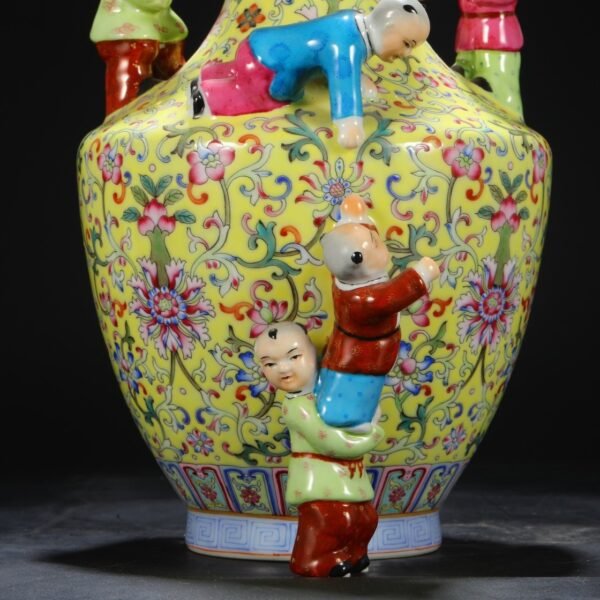 Old collection of Qing Dynasty Qianlong Famille Rose Five Sons Passing the Imperial Examination Vase - Image 4