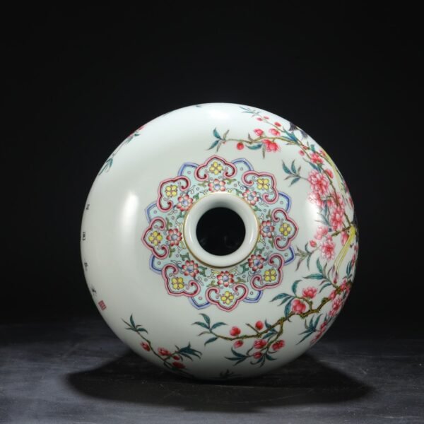 Old collection of Qing Dynasty Yongzheng powder enamel flower and bird large plum vase - Image 3