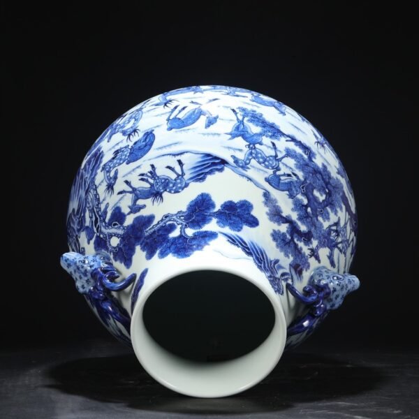Old collection of Qing Dynasty Qianlong blue and white deer pattern deer ears large vase - Image 3
