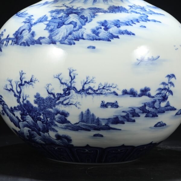 Old collection of Qing Dynasty Yongzheng blue and white landscape attic large celestial globe vase - Image 3