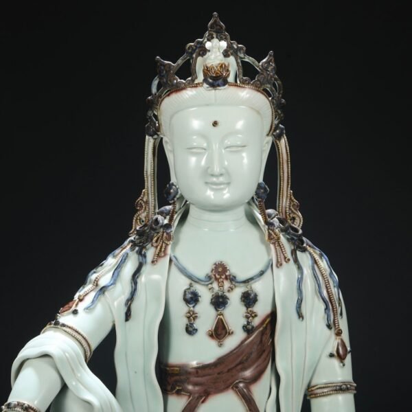 Old Collection Yuan Dynasty Blue and White Underglaze Red Free Guanyin Seated Statue - Image 8