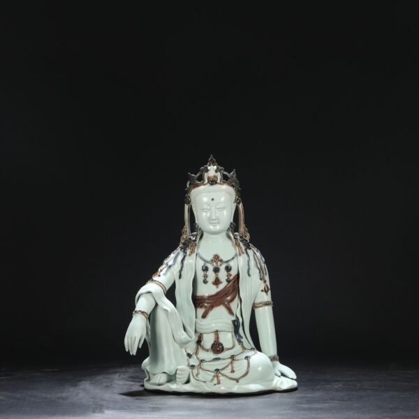 Old Collection Yuan Dynasty Blue and White Underglaze Red Free Guanyin Seated Statue - Image 9