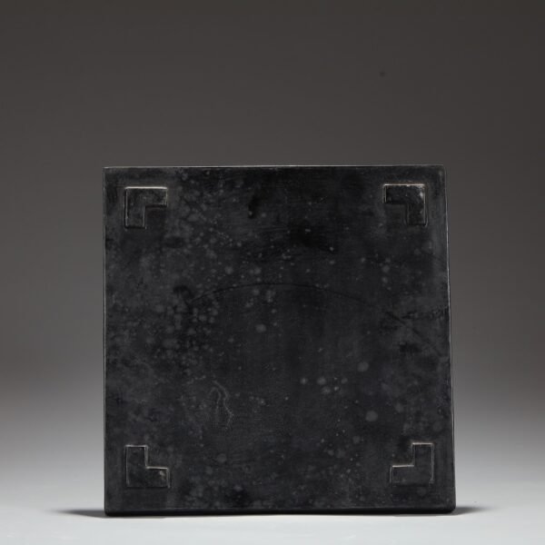 A set of lacquerware and imperial wine vessels and trays from the Han Dynasty. - Image 8