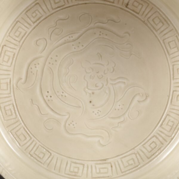 Old Collection Northern Song Dynasty Ding Kiln Dragon Pattern Silver Mouth Round Wash "Yiding" - Image 2