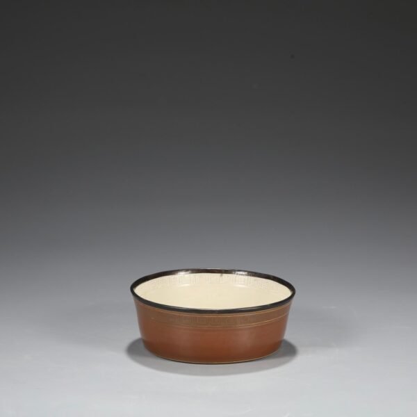 Old Collection Northern Song Dynasty Ding Kiln Dragon Pattern Silver Mouth Round Wash "Yiding" - Image 3