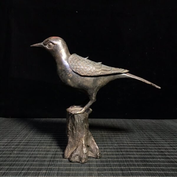 A rare gold and cinnabar colored bird stove - Image 2