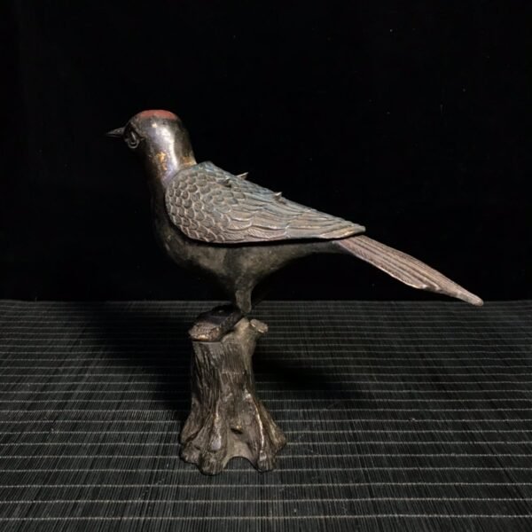 A rare gold and cinnabar colored bird stove - Image 4