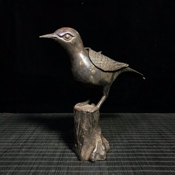 A rare gold and cinnabar colored bird stove - Image 6