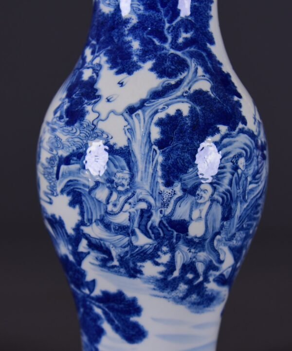 old Qing Kangxi blue and white Eight Immortals Guanyin statue - Image 7